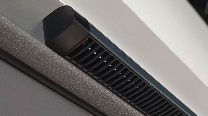 Pressure-controlled trickle vents